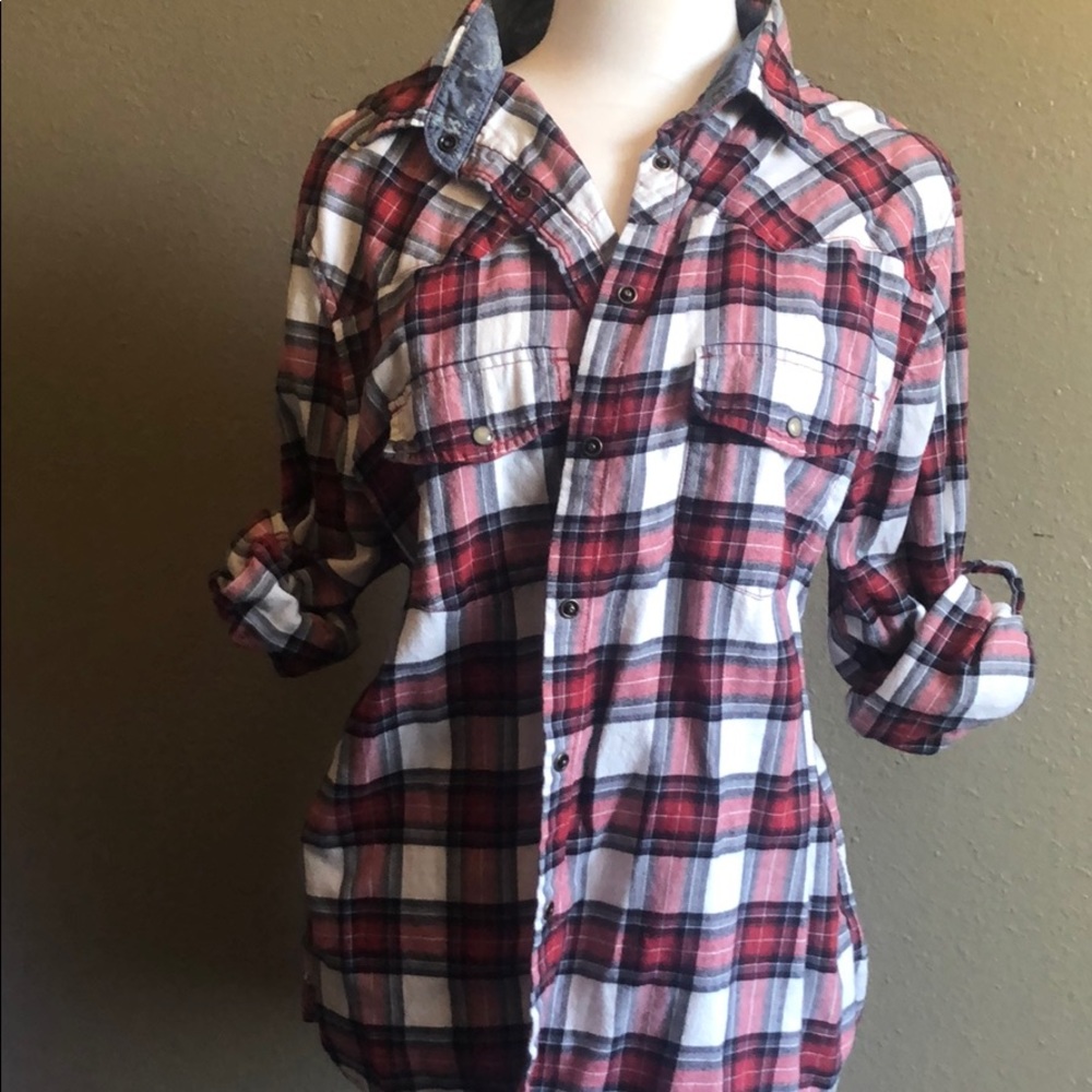 Women’s Plaid top - red & black